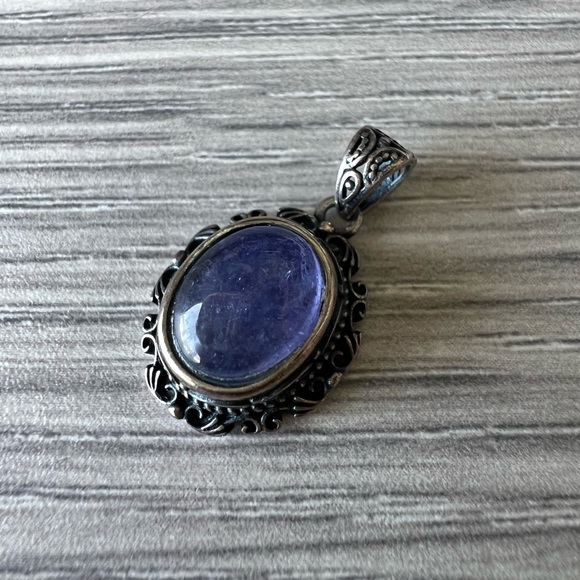 Tanzanite Pendant Necklace - Picture 2 of 8